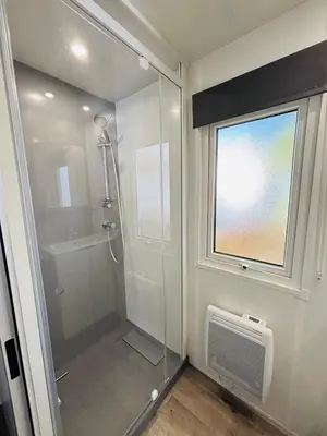 Salle de bains dans l'établissement La belle évasion