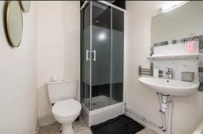 Salle de bains dans l'établissement Studio Les Cèdres, central et chaleureux !