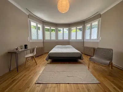 Un ou plusieurs lits dans un hébergement de l'établissement Chambre cozy avec sdb privée à 7min de la gare