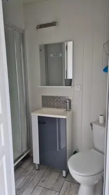 Salle de bains dans l'établissement Annexe