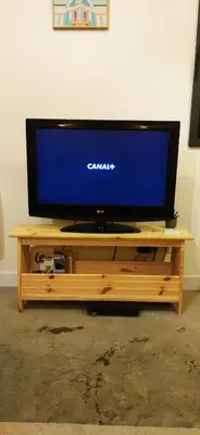 Télévision ou salle de divertissement dans l'établissement Studio bois indépendant aux portes de Nantes