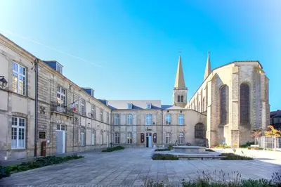 Plan de l'établissement Logis de la Trinité - Appt climatisé