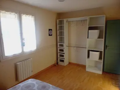 Un ou plusieurs lits dans un hébergement de l'établissement maison entiere spatieuse et au calme 6 couchages