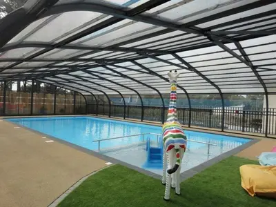 Piscine de l'établissement Mobil-home moderne avec piscine couverte, proche mer, 6 pers, animaux admis - FR-1-777-25 ou située à proximité