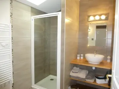 Salle de bains dans l'établissement Domaine du Fief aux Dames