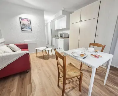 Cuisine ou kitchenette dans l'établissement Studio cosy proche Nantes - parking