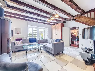 Coin salon dans l'établissement Holiday Home Les Goganes by Interhome
