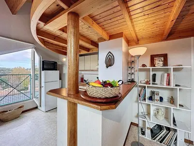 Télévision ou salle de divertissement dans l'établissement Apartment La Fontaine by Interhome