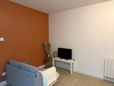 Télévision ou salle de divertissement dans l'établissement Comme chez soi