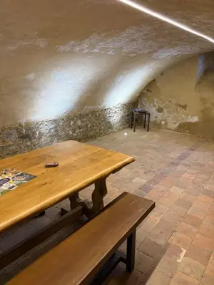 Plan de l'établissement Les Glaneuses - 2 logements en centre bourg de 2 à 4 personnes à 3 min du Puy duFou