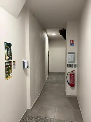 Plan de l'établissement Les Glaneuses - 2 logements en centre bourg de 2 à 4 personnes à 3 min du Puy duFou