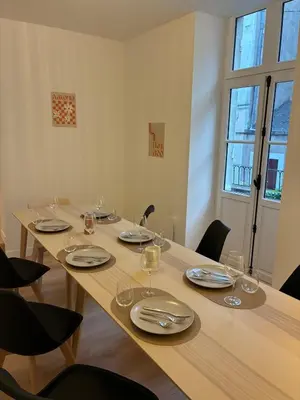 Plan de l'établissement Appartement spacieux 8 pers - Coeur d'Angers - Balcon