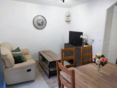Télévision ou salle de divertissement dans l'établissement Townhouse - entire