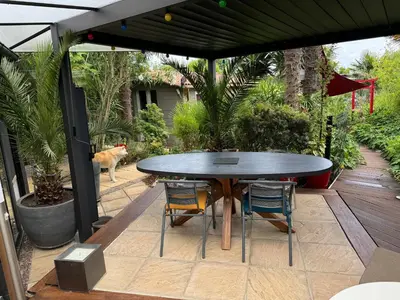 Jardin de l'établissement Domus26 chambre Meridional