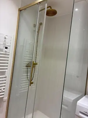 Salle de bains dans l'établissement Appartement Chic 4 personnes - Plein Centre Historique