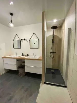 Salle de bains dans l'établissement Welcome to JIM House
