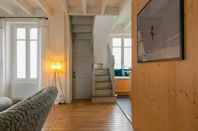 Télévision ou salle de divertissement dans l'établissement Villa Bel Air - Maison avec jardin, vue sur la Loire