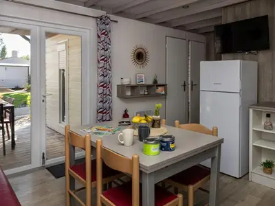 Cuisine ou kitchenette dans l'établissement Chalet Premium avec Terrasse - 3 Chambres - API-1-52-907