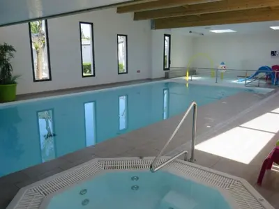 Piscine de l'établissement Mobil-home 24m² avec terrasse à Saint-Jean-de-Monts - API-1-52-918 ou située à proximité