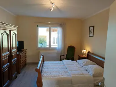 Un ou plusieurs lits dans un hébergement de l'établissement Notre-Dame-de-Monts - Apt spacieux 76m² - 6 pers - Animaux admis - Parking - FR-1-540-327