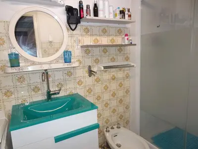 Salle de bains dans l'établissement GU050-001- Mais 3 pièces 4 couchages LA GUERINIERE