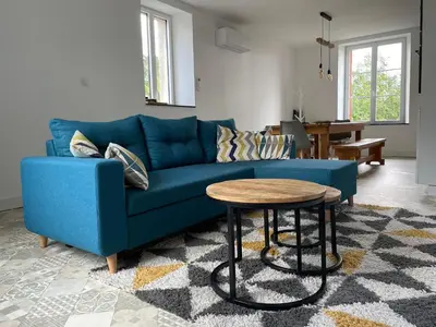 Coin salon dans l'établissement Petite maison au cœur de la ville