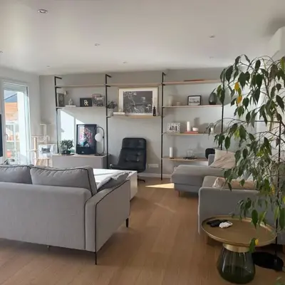Bright house 8 people