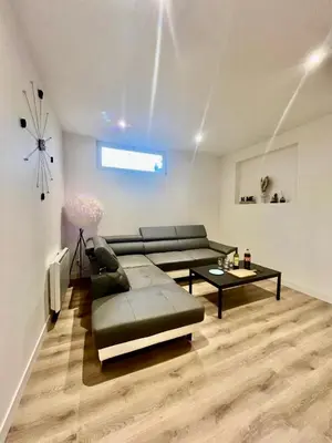Coin salon dans l'établissement Le cours Saint Pierre cœur de Nantes