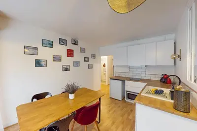 Cuisine ou kitchenette dans l'établissement Superbe T2 avec parking privé au cœur de Nantes