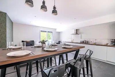 Cuisine ou kitchenette dans l'établissement Le Balcon de la Barbinière