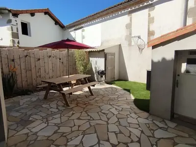 Terrasse ou espace extérieur de l'établissement Les trois croisettes