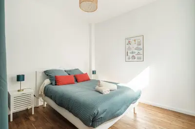 Un ou plusieurs lits dans un hébergement de l'établissement Nid douillet en duplex proche Centre-ville & Tram