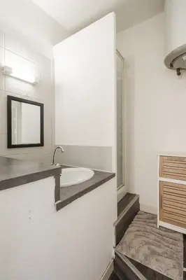 Salle de bains dans l'établissement Nid douillet en duplex proche Centre-ville & Tram