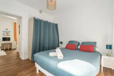 Un ou plusieurs lits dans un hébergement de l'établissement Nid douillet en duplex proche Centre-ville & Tram