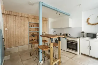 Cuisine ou kitchenette dans l'établissement Nid douillet en duplex proche Centre-ville & Tram