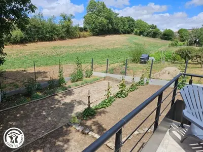 Jardin de l'établissement Gîte familial cosy à proximité du Puy du Fou - FR-1-426-598
