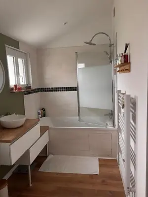 Salle de bains dans l'établissement Le Clos des Melieres