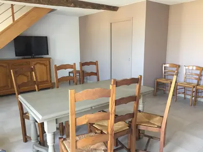 Coin salon dans l'établissement les gites de la menie