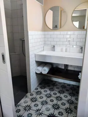 Salle de bains dans l'établissement Authentique Pornic