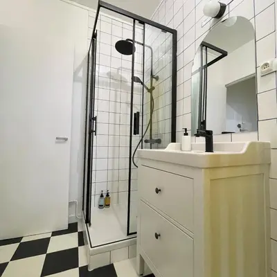 Salle de bains dans l'établissement Le Mondrian - Vue sur Erdre - Proche Gare-Tram