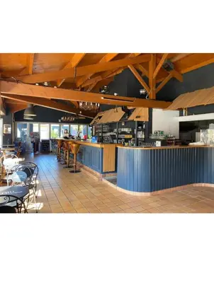 Restaurant ou autre lieu de restauration dans l'établissement Chalet KABANA