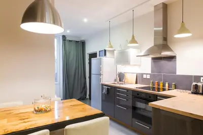 Cuisine ou kitchenette dans l'établissement Unsejouranantes - Gîte Lamoricière