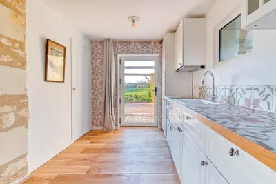 Cuisine ou kitchenette dans l'établissement Eco-gîte du Four à pain
