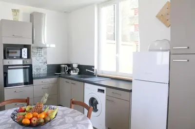 Cuisine ou kitchenette dans l'établissement Le Logis d'Anaïs