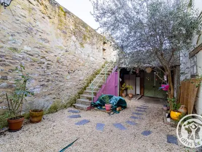 Jardin de l'établissement Chambre d'hôtes à Chalonnes-sur-Loire avec petit déjeuner - FR-1-622-119