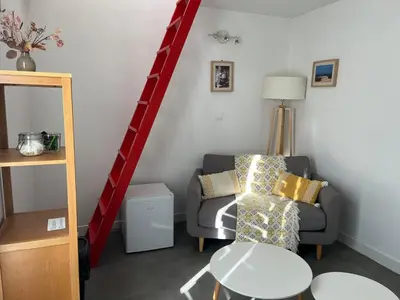 Coin salon dans l'établissement Studio indépendant chez l'habitant