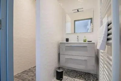 Salle de bains dans l'établissement Le Vue sur Moine, pratique et proche du PuyduFou