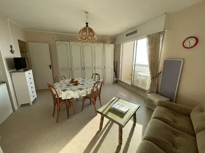 Cuisine ou kitchenette dans l'établissement SJ210-021 - Appart Studio 2 couchages SAINT JEAN DE MONTS