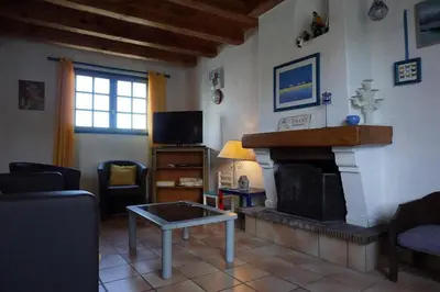 Télévision ou salle de divertissement dans l'établissement NO000-22C-Mais 5 pièces - 6 couchages NOIRMOUTIER EN L'ILE