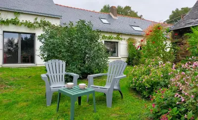 Jardin de l'établissement Au bord du lac Vioreau 44